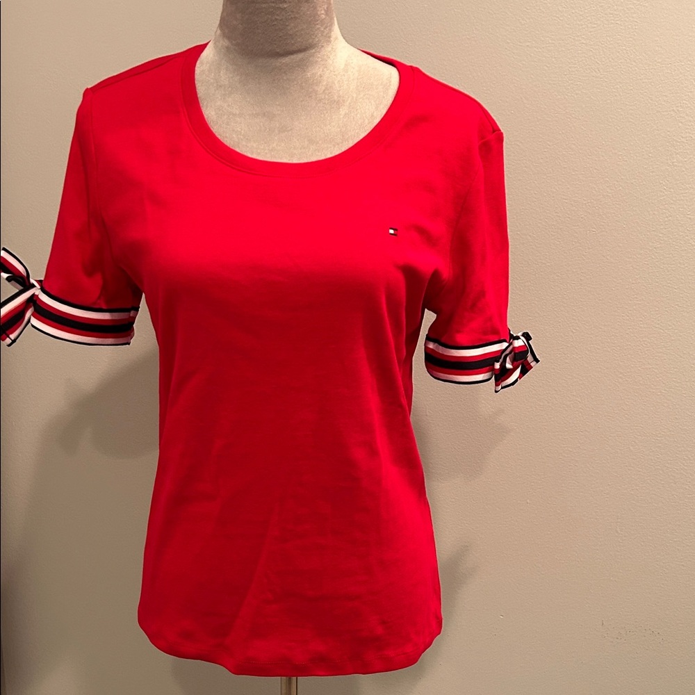 Tommy Hilfiger Scoop Neck Tee with Patriotic Flair L